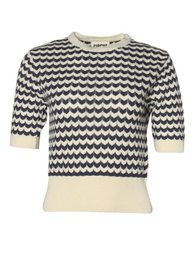 Short sleeve chevron pattern knit
